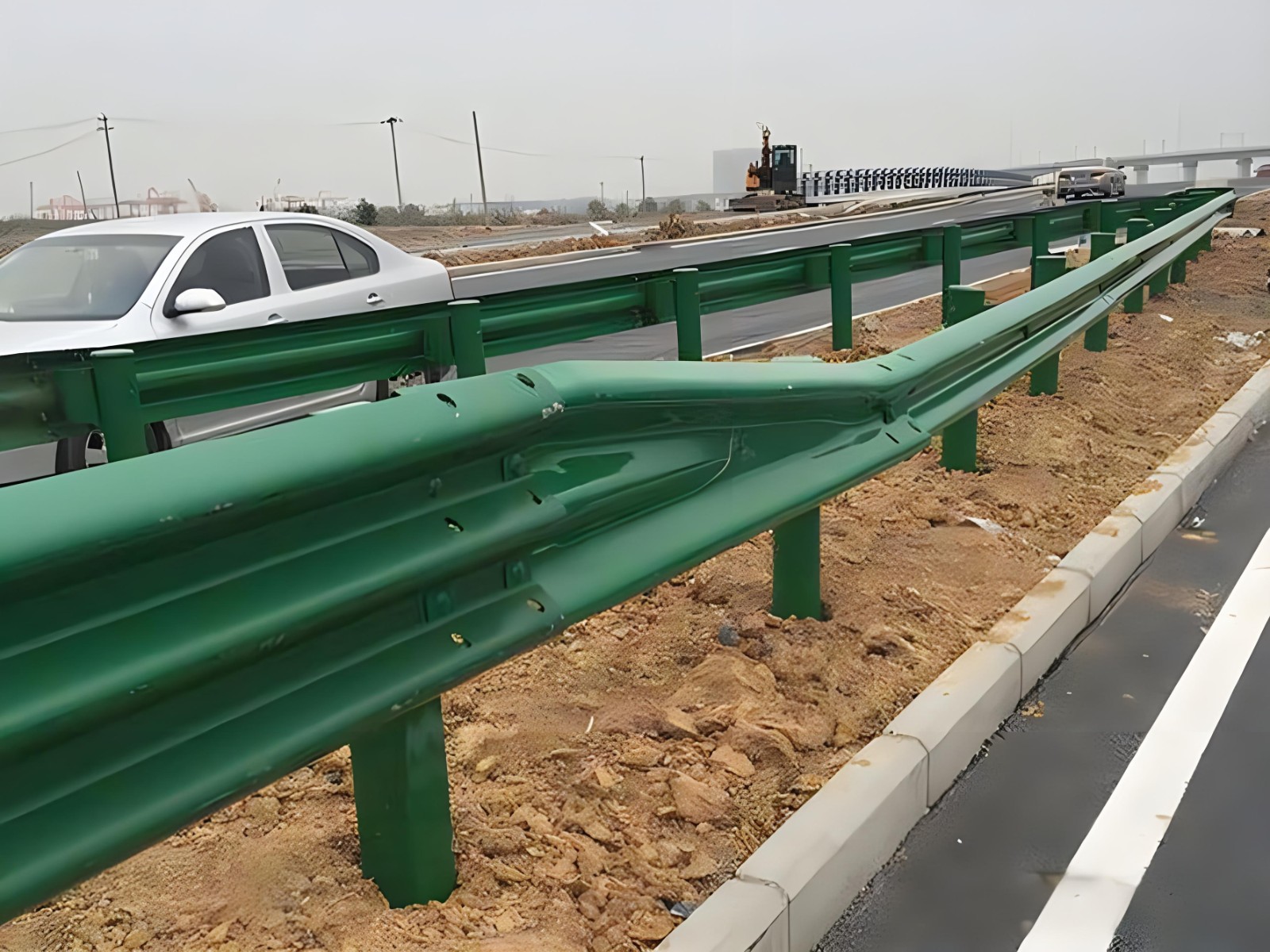益阳高速波形护栏板日常维护方案确保道路安全新举措
